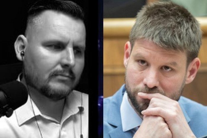 Ilustračný obrázok k článku Dokedy bude vláda ZĽAHČOVAŤ výroky Dannyho Kollara? Extrémista píše o ZABITÍ Šimečku