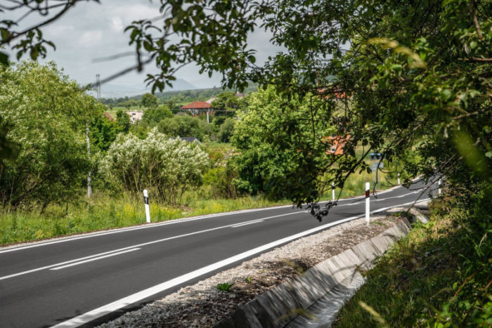 Ilustračný obrázok k článku Prešovská župa sa tresla po vrecku: Nové koberce majú cesty pri Kokošovciach aj Sedliciach