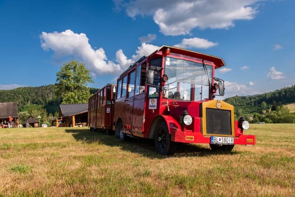 Ilustračný obrázok k článku Túžite spoznať ATRAKCIE Horehronia? Počas leta vás za nimi odvezie ZBOJNÍCKA strela