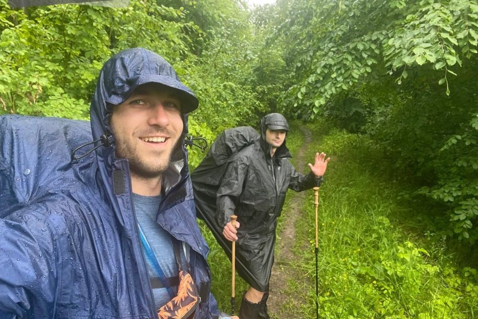 Ilustračný obrázok k článku DOPRAVÁK zdolal CESTU HRDINOV SNP! Trvalo mu to 22 DNÍ, FOTO