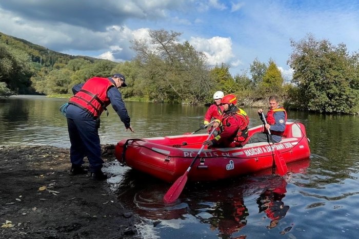 Ilustračný obrázok k článku Ďalšie NEŠŤASTIE na Hrone! Syn videl, ako jeho otec ZMIZOL pod hladinou