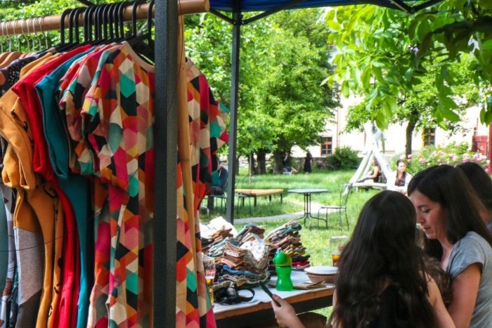 Ilustračný obrázok k článku Letný TRH sa vracia do Bystrice: Tešiť sa môžete na dobroty aj výrobky predajcov