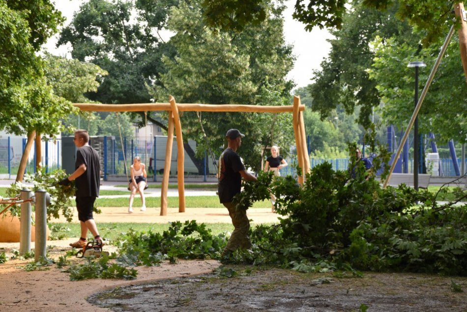 Ilustračný obrázok k článku Po BÚRKACH v Nitre je situácia STABILIZOVANÁ: Státisícové ŠKODY