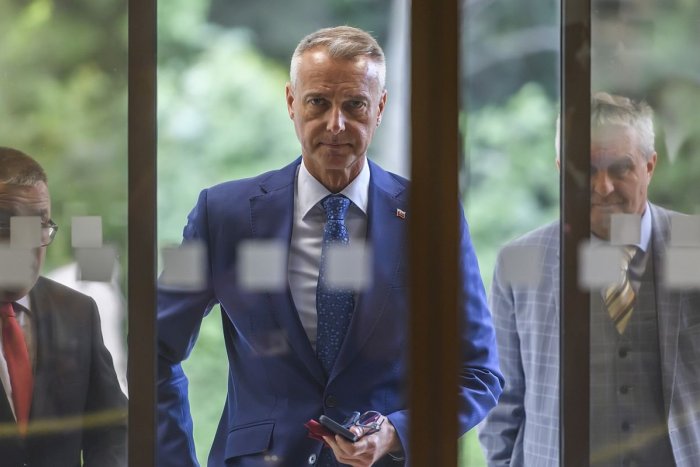 Ilustračný obrázok k článku Stratové Slovensko IT KONČÍ: Raši avizuje TRESTNÉ oznámenie!