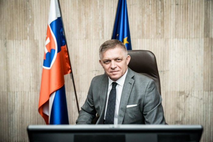 Ilustračný obrázok k článku Fico zanechal médiám a opozícii ODKAZ: Prepáčte, že som prežil, ale som SPÄŤ!