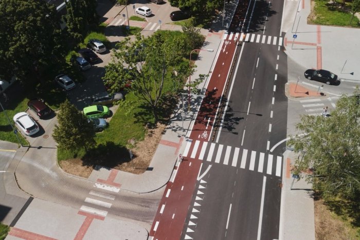 Ilustračný obrázok k článku VÝSTAVBA cyklochodníka na ulici Jána Bottu: Prvá etapa je UKONČENÁ!