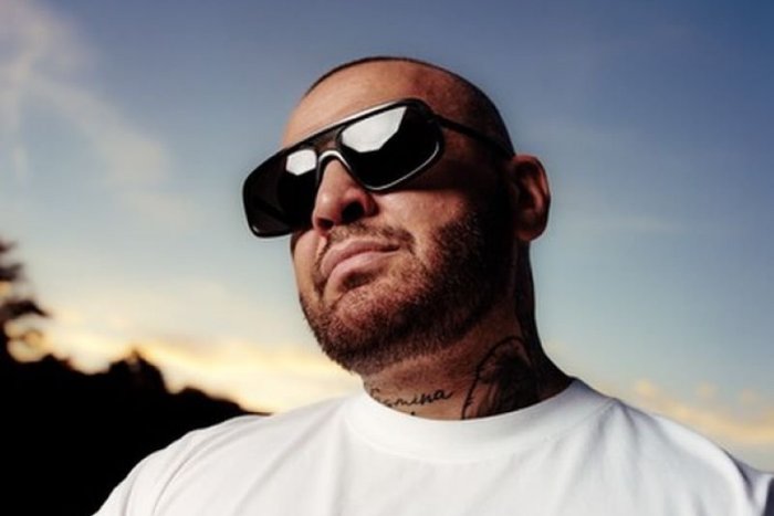 Ilustračný obrázok k článku Rytmus RUŠÍ koncert v Bardejove: Je to extrémny o*eb! Odmietam konšpirácie s Pellegrinim