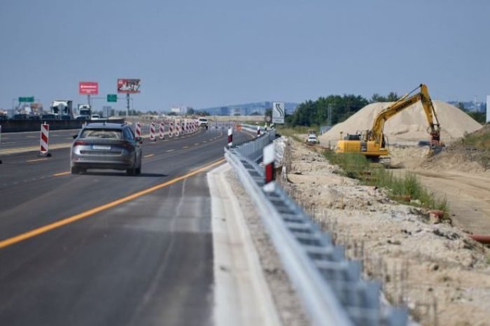 Ilustračný obrázok k článku Vodiči, na toto BACHA! Na niekoľko hodín úplne UZATVORIA časť diaľnice D1