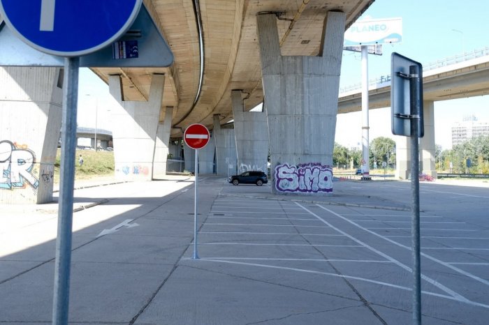 Ilustračný obrázok k článku Vallo: Záchytné parkoviská majú podľa Valla zmysel len pri regulácii parkovania