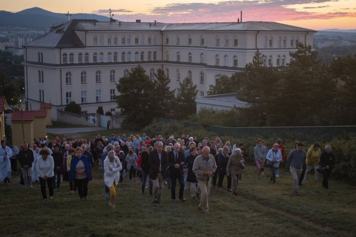 Ilustračný obrázok k článku Do Nitry prídu PÚTNICI: Čaká ich krížová cesta NABOSO!