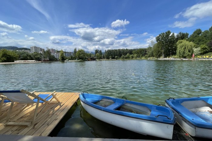 Ilustračný obrázok k článku Bystričanov hnevá stav plážového kúpaliska: Petíciu podpísali TISÍCE ľudí