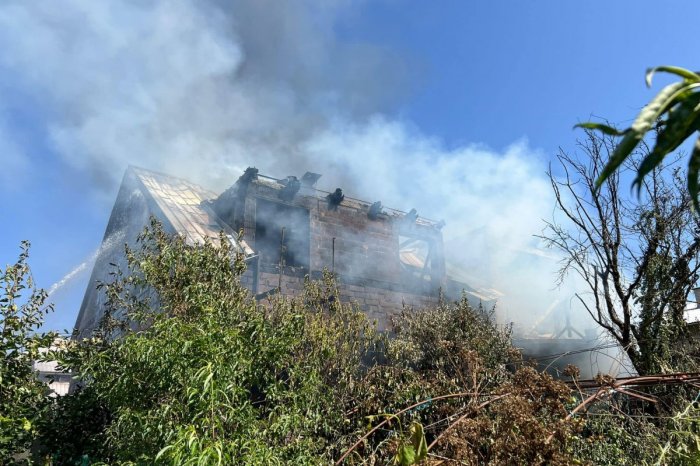 Ilustračný obrázok k článku Desiatky hasičov v akcii: Plamene v Šoporni zachvátili rodinný dom, FOTO