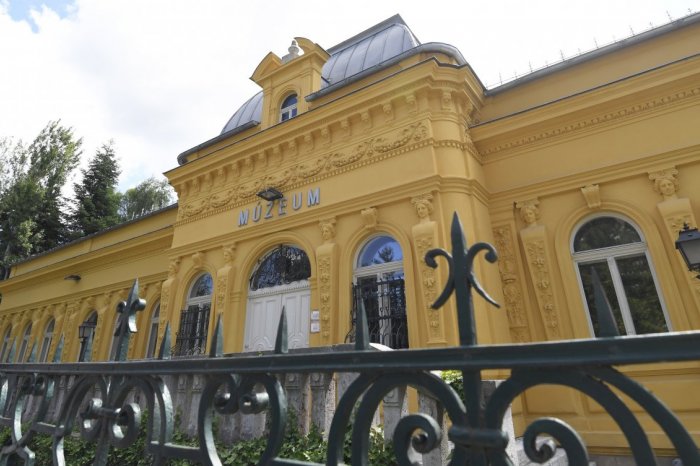 Ilustračný obrázok k článku Banícke múzeum v Rožňave bude mať nového šéfa: Kto si sadne na stoličku riaditeľa?