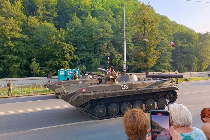 Ilustračný obrázok k článku Oslavy 81. výročia SNP sa blížia, ministerstvo obrany sľubuje bohatý program