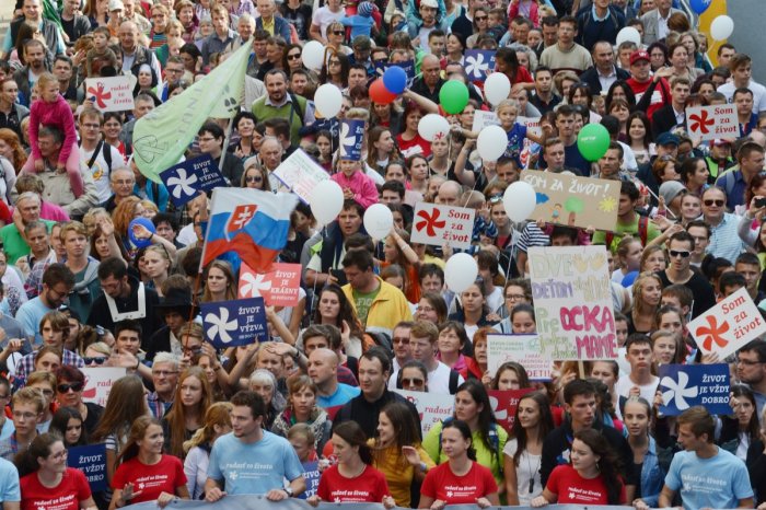 Ilustračný obrázok k článku Národný pochod za život v Košiciach? Organizátori očakávajú DESAŤTISÍCE ľudí