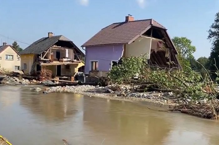 Ilustračný obrázok k článku Česko má ďalšiu OBEŤ povodní: Žena urobila túto OSUDOVÚ chybu