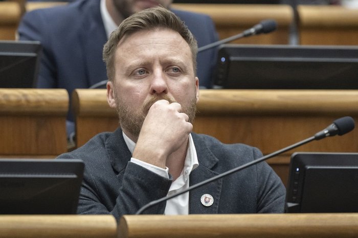 Ilustračný obrázok k článku Kotlár sa pýta vedcov: NEZAOČKOVANÝ prijal transfúziou krv ZAOČKOVANÉHO, je zaočkovaný?