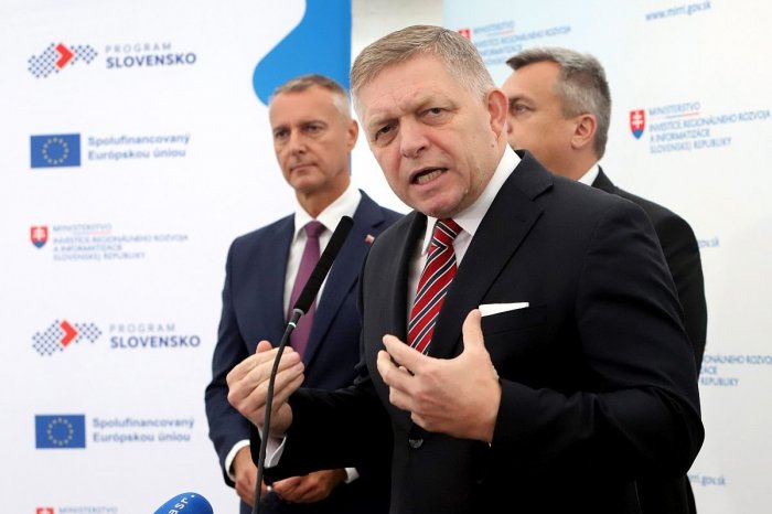 Ilustračný obrázok k článku Išli ste ako krvilační BASTARDI proti nám, čertil sa Fico: Spolu s Dankom avizuje REFORMU médií