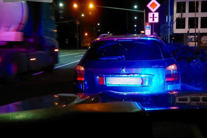 Ilustračný obrázok k článku OPITÝ vodič autom zrazil chodca na priechode: Okrem alkoholu bol aj pod vplyvom drog!