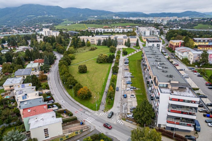 Ilustračný obrázok k článku Výsledok HLASOVANIA je jednoznačný: Bystričania vybrali názov NOVEJ ulice
