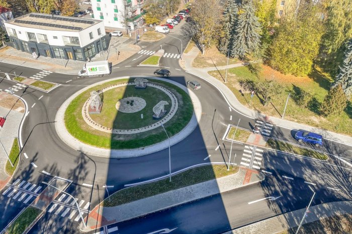 Ilustračný obrázok k článku V Poprade už jazdíme oveľa bezpečnejšie: Prestavbu križovatky stihli rekordne rýchlo