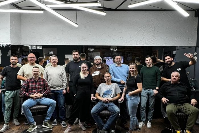 Ilustračný obrázok k článku Lekári radikálne zmenili IMIDŽ: Prečo sa spolu stretli u BARBERA? FOTO