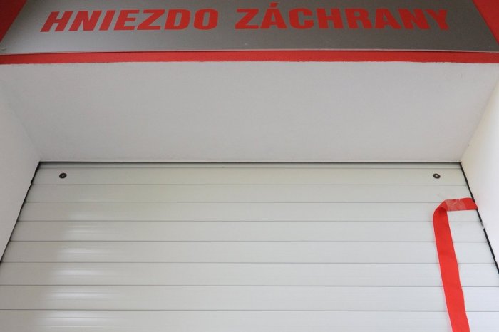 Ilustračný obrázok k článku SÚRNY oznam z nemocnice: V Prešove našli v hniezde záchrany NOVORODENIATKO