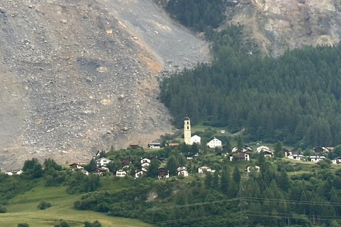 Ilustračný obrázok k článku Úrady pripravujú EVAKUÁCIU celej dedinky: Hrozí ZOSUV! Vlani ju skaly minuli len o vlások