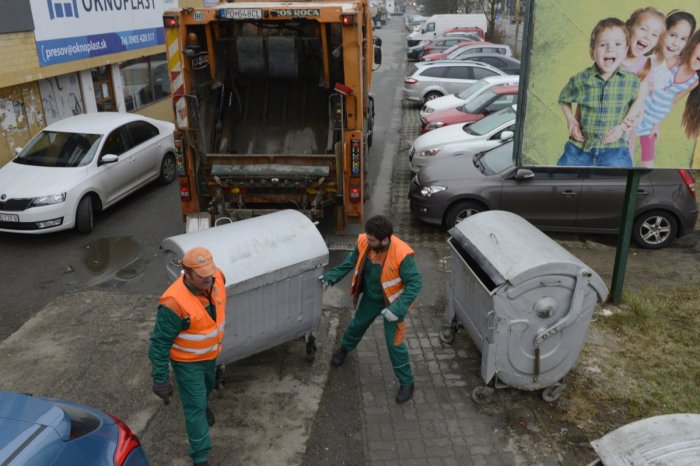 Ilustračný obrázok k článku Žiarčania siahnu hlbšie do vrecka: Za ODPADY si tento rok PRIPLATIA