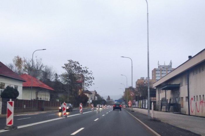 Ilustračný obrázok k článku Motoristi ju už môžu naplno využívať: Mesto dokončilo opravu Watsonovej ulice