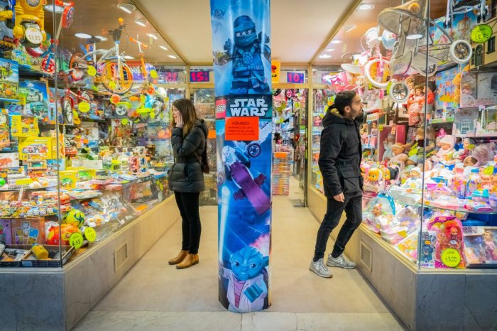 Ilustračný obrázok k článku Viete, čo ste kúpili deťom pod stromček? Pred Vianocami boli v predaji NEBEZPEČNÉ hračky