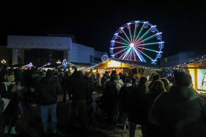 Ilustračný obrázok k článku Kúpte si PUNČ a podporte DOBRÚ vec: Vo vianočnom mestečku je aj CHARITATÍVNY stánok