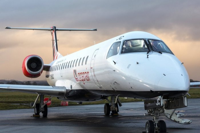 Ilustračný obrázok k článku HOROR v oblakoch! Lietadlo zasiahol BLESK, prasklo mu predné sklo