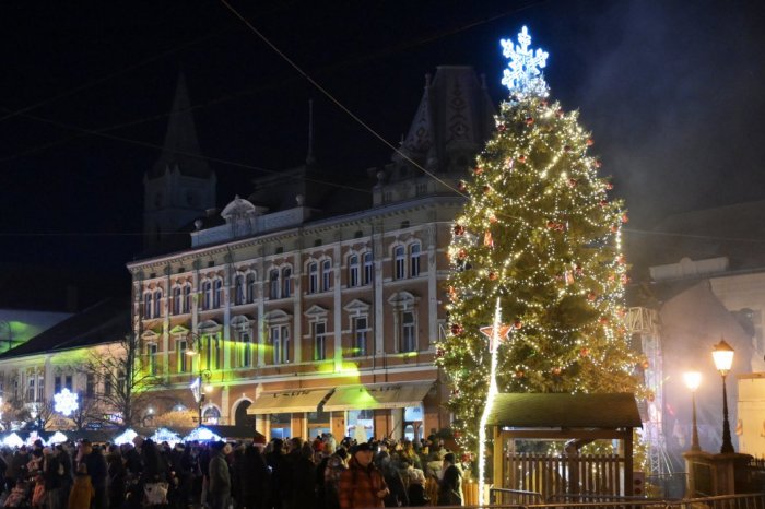 Vianočný stromček na Hlavnej ulici v Košiciach
