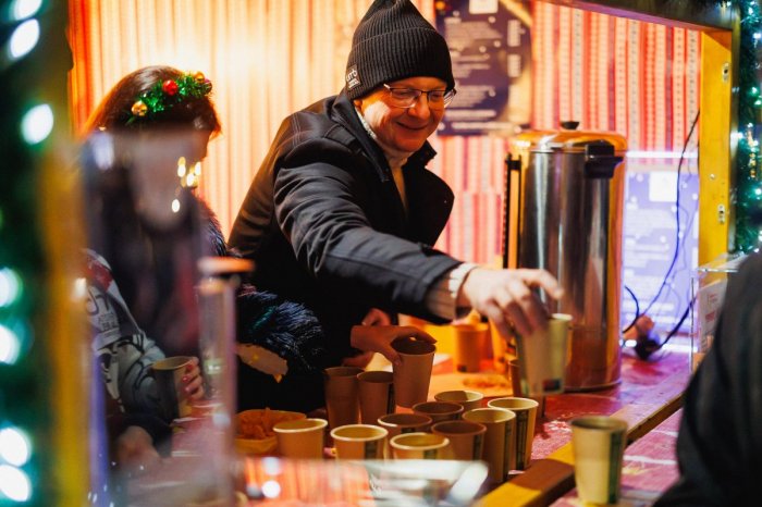 Ilustračný obrázok k článku Univerzitný punč UMB otváral srdcia: Ľudia pomohli nielen CHORÉMU Leovi, FOTO