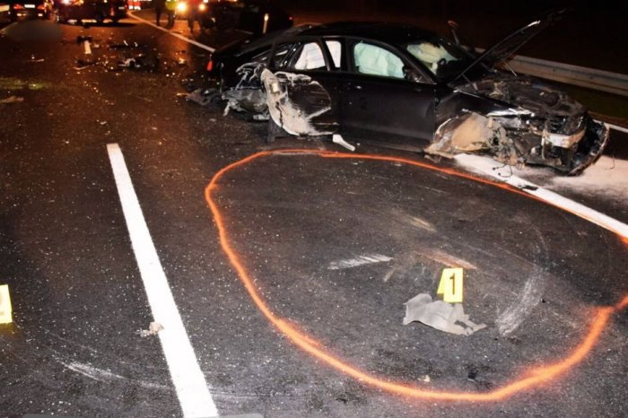 Ilustračný obrázok k článku MIMORIADNE tragická nehoda na R2: Dvaja ľudia ZOMRELI, piati sú ZRANENÍ, FOTO