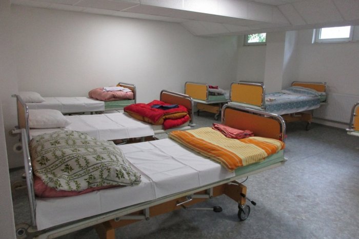 Ilustračný obrázok k článku Ľudia bez domova nemusia MRZNÚŤ: Nocľaháreň prešla do NEPRETRŽITEJ prevádzky