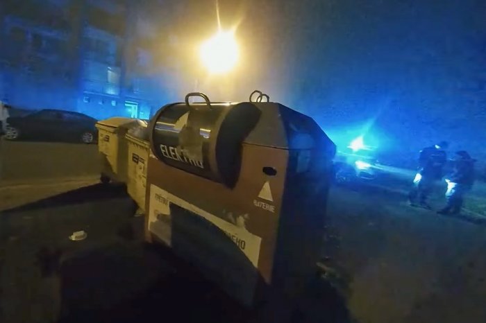 Ilustračný obrázok k článku Muž (†35) uviazol v kontajneri na elektroodpad: Záchranári ho vytiahli MŔTVEHO