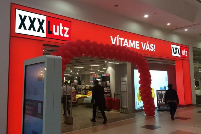 Ilustračný obrázok k článku MEGA obchod je spečatený: XXXLutz POHLTÍ Slovákom dobre známe predajne nábytku!