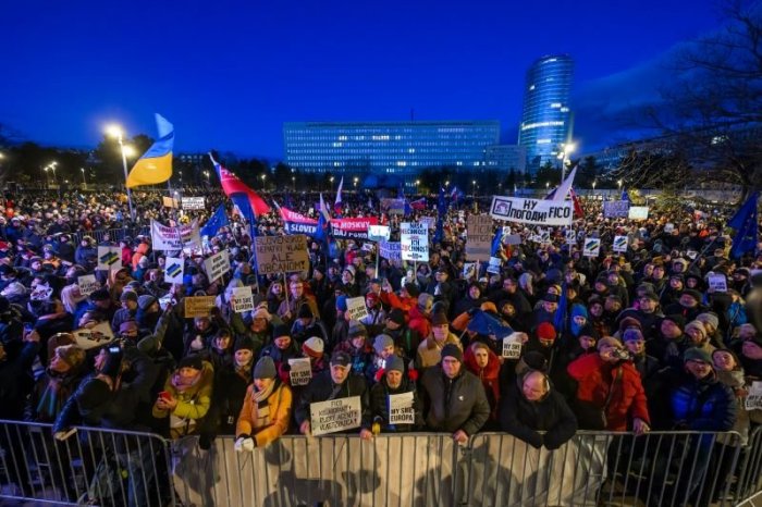 Ilustračný obrázok k článku Šutaj Eštok k plánovaným PROTESTOM: Nebudeme zasahovať násilím ani vodnými delami