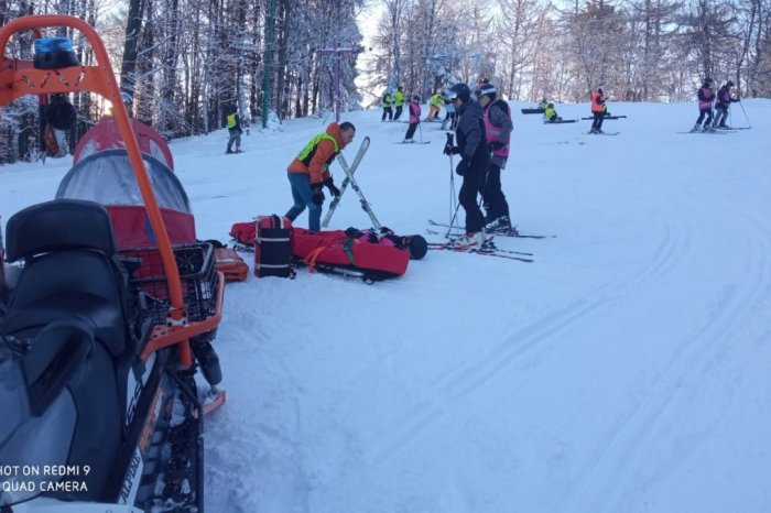 Ilustračný obrázok k článku Nešťastie na lyžiarskom svahu: ZRANENÉHO chlapca ratovali horskí záchranári, FOTO