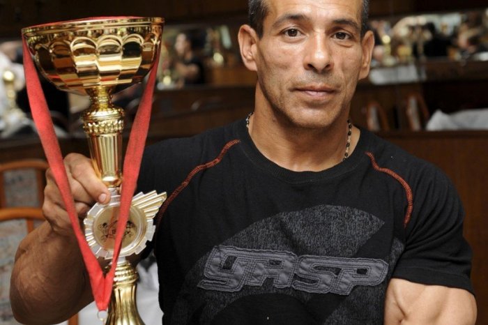 Ilustračný obrázok k článku Kedysi hviezda kulturistiky, dnes bezdomovec, v pátraní: TAKTO dopadol Adam Cibuľa