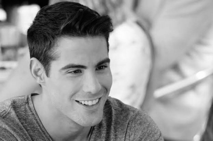 Ilustračný obrázok k článku Fanúšikovia tomu nemôžu uveriť: Zomrel herec (†39) zo známeho seriálu: Spáchal SAMOVRAŽDU