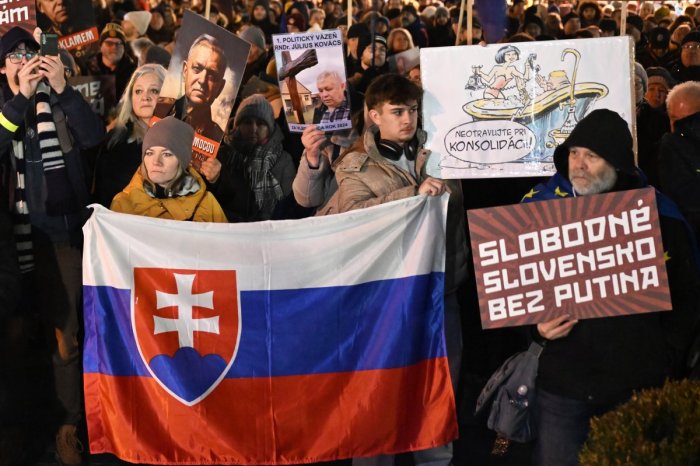 Ilustračný obrázok k článku Ľudia opäť vyjdú do ulíc: PROTESTY Slovensko je Európa vypuknú po celom kraji, KEDY a KDE?