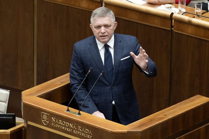 Ilustračný obrázok k článku Fico v parlamente: Do ústavy chceme zakotviť DVE pohlavia!