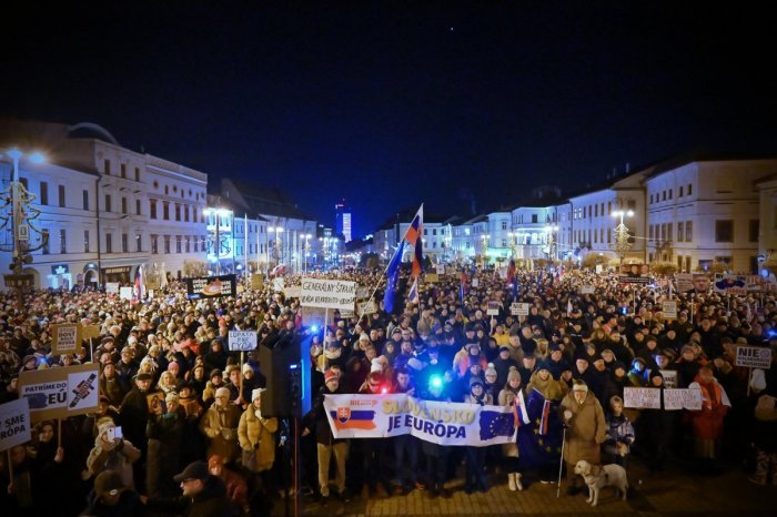 Ilustračný obrázok k článku PROTESTY chceme posunúť na novú úroveň, tvrdia organizátori: Pozvali OPOZIČNÉ strany