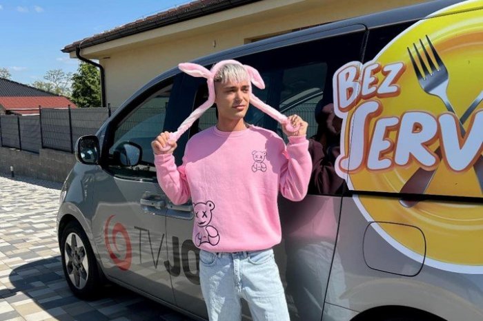 Ilustračný obrázok k článku Slovenský SPEVÁK sa zasnúbil! Za manžela si berie MUŽA, svadba tak bude v USA