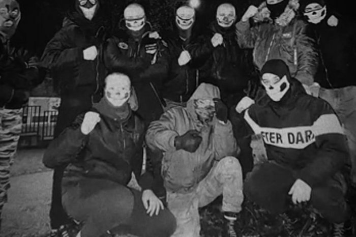 Ilustračný obrázok k článku Podnik Pink Whale posilňuje bezpečnosť: Neonacisti vraj chystajú útoky na fanúšikov!