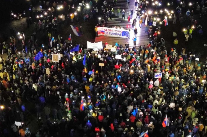 Ilustračný obrázok k článku PROTESTY pokračujú a bude ich viac: KTORÉ mestá v Banskobystrickom kraji sa zapoja?