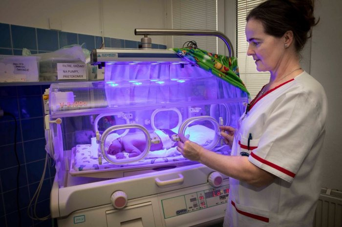 Ilustračný obrázok k článku V košickej nemocnici majú NOVÉ apnoe monitory: Pomôžu predísť náhlemu úmrtiu novorodencov